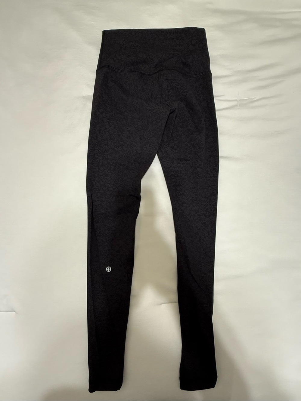 lululemon athletica Black High-Rise Performance Leggings size 4 fits like 2. 28”